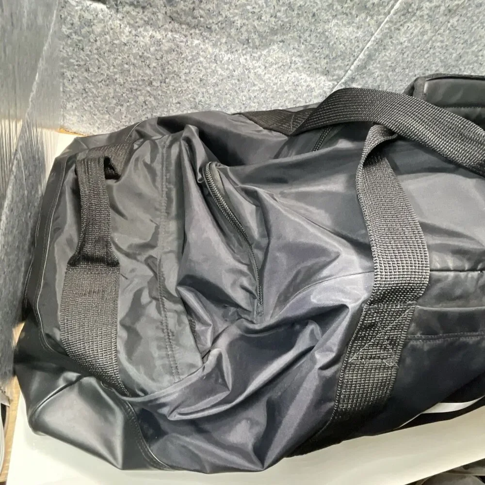 Nike Sport Black Gym Duffel Bag 60 Litre Size Medium/Large Baseball Softball Bag